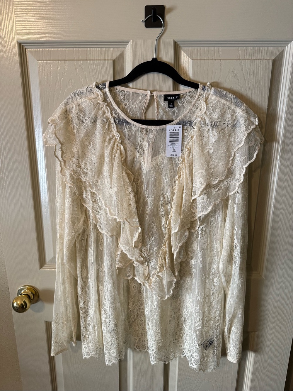 torrid cream lace ruffle V-neck blouse